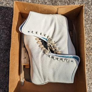 Vintage Penneys Ice Skates, Size 7